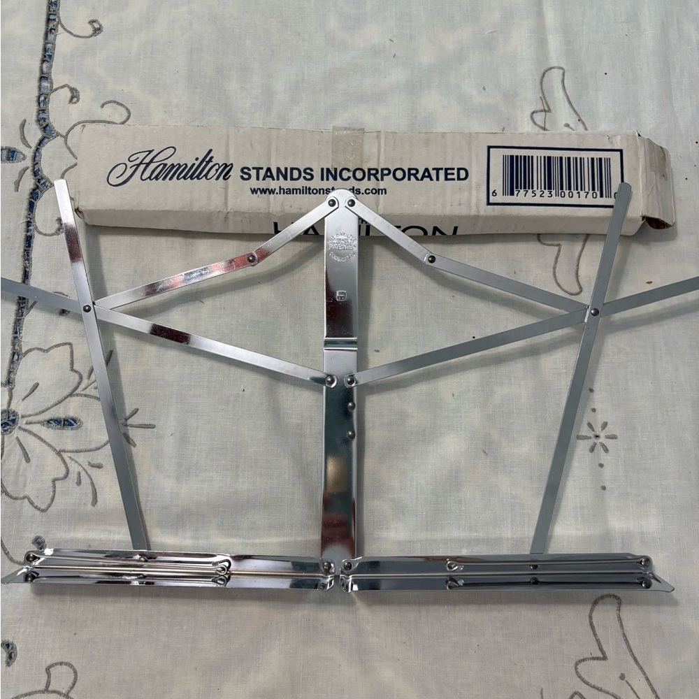 Hamilton Silver Music Stand